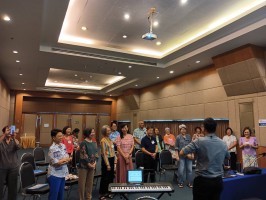 ร้องเพลงประสานเสียง