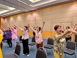 โยคะหัวเราะ ครั้งที่ 2