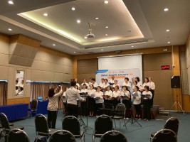 ปิดคอร์สร้องเพลงประสานเสียง รุ่น 1