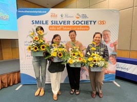 จัดดอกไม้ ต้นไม้มงคล ครั้งที่4