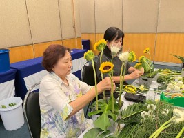 จัดดอกไม้ ต้นไม้มงคล ครั้งที่4