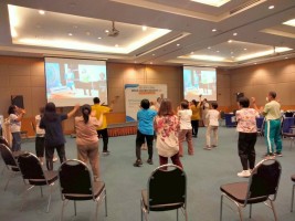 โยคะหัวเราะ ครั้งที่ 4