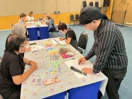 วาดภาพระบายสี ศิลปะด้วยมือวัยเก๋า ครั้งที่ 4