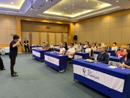 Strong teeth วัยเก๋า ฟันแข็งแรง