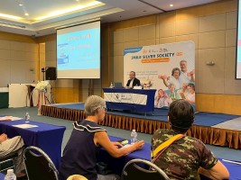 Strong teeth วัยเก๋า ฟันแข็งแรง