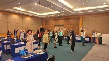 โยคะหัวเราะ ครั้งที่ 6